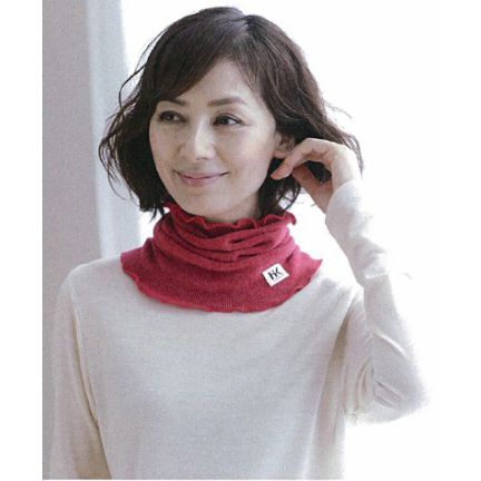 着るボディローションネックウォーマー