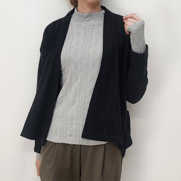 吸湿発熱インタアクションカーディガン